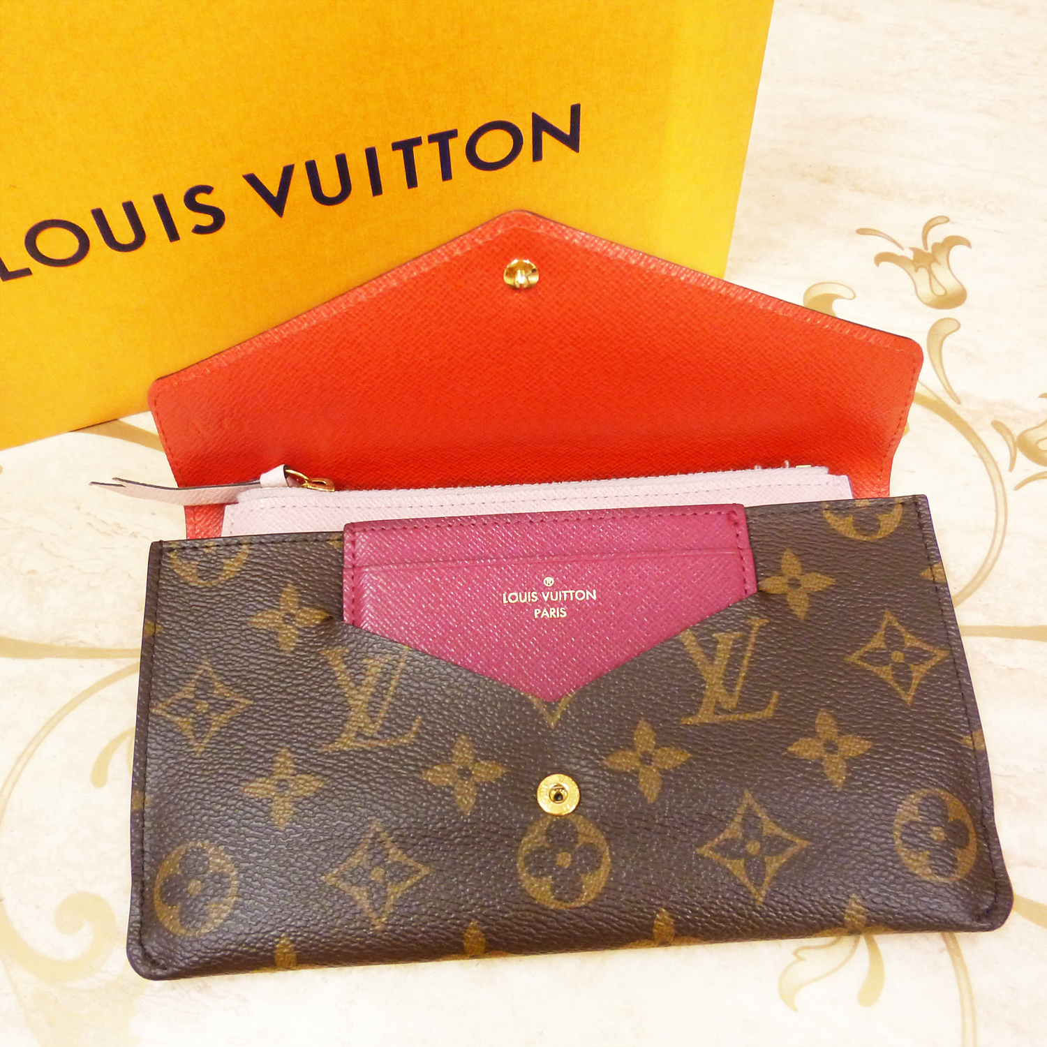 LOUIS VUITTON (ルイ・ヴィトン) モノグラム ポルトフォイユ・ジャンヌ 長財布【中古/美品】 – ディアスワタナベ |  岡山・倉敷のジュエリーショップ | 宝石・ジュエリー、ブランドバッグ・時計が新品から美中古品まで豊富に揃うオススメ宝石店